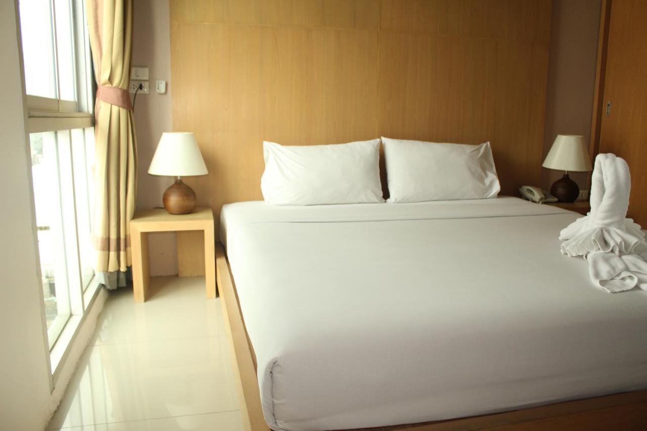 Bansabai Sabaidee Service Apartment Bangkok Eksteriør billede